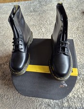 Mens Dr.Marten 8 Hole Leather