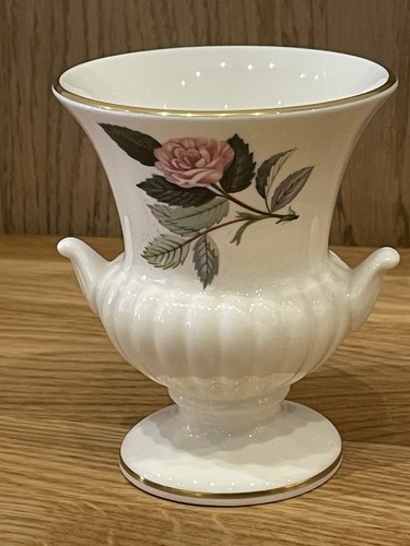Wedgwood bone china hathaway - bone, 'hathaway