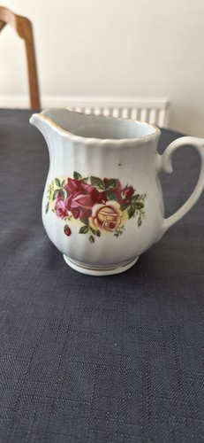 Royal norfolk tea pot milk - milk, jug