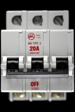 BILL 20 AMP TYPE 3 M9 TRIPLE