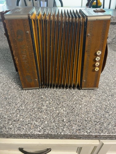 Vintage 1934 german hohner 14 - vintage,
