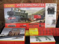 HORNBY WESTERN MASTER DIGITAL CONTROL TRAIN SET WITH ACCESSORIES