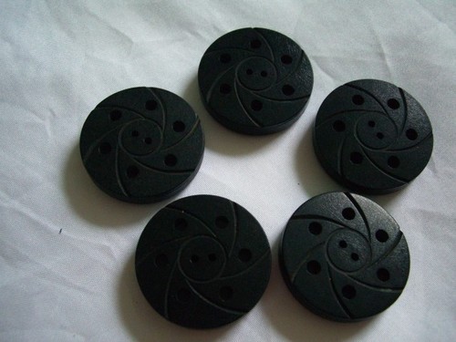 Black swirl design chunky - ,