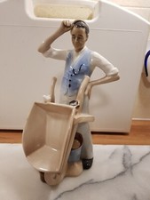 Royal doulton Figurine "The