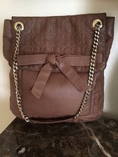 Carolina Herrera Bronze