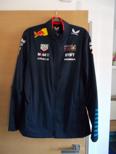Red bull formula - bull, racing