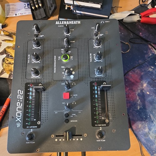 Allen heath xone 22 - &,