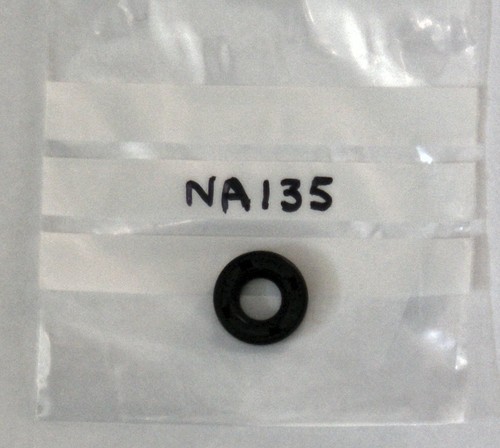 Gearbox speedo drive oil seal