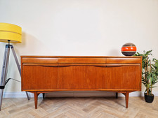 Vintage Mid Century Medium Teak 1960s Danish Design Sideboard Buffet Credenza