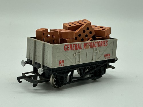 Sp15 hornby brick loaded grey - loaded,