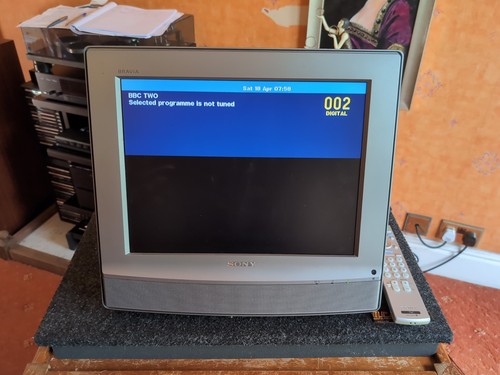 Sony bravia kdl 15g2000 - kdl-15g2000, 15"