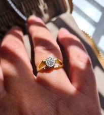 1978 stunning 18ct gold and diamond solitaire ring