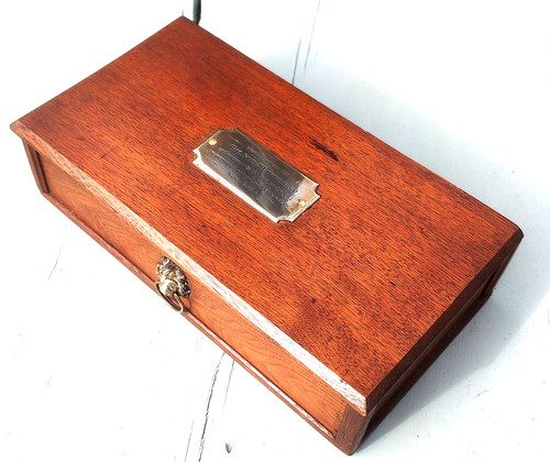 Antique oak box plaque col - plaque, 'col