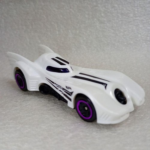 Hot wheels batmobile batman - wheels,