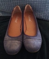 Navy Blue Lotus Shoes size 5