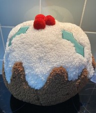 Christmas Pudding Shaped Soft & Squishy 3D Decor Round Filled Cushion/Pillow