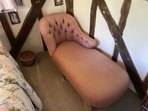 Chaise lounge - chaise,