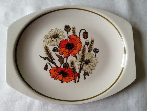 Meakin poppy serving - j&g,