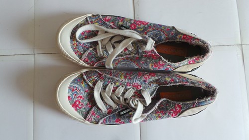 Floral rocket dog canvas - floral,