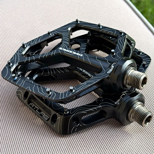 Race face atlas platform - race,