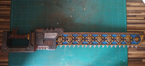 Extra large relic chainsword - extra,