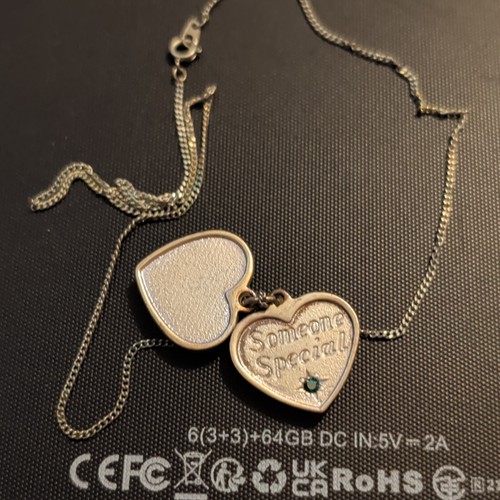 Silver tone heart - heart, locket