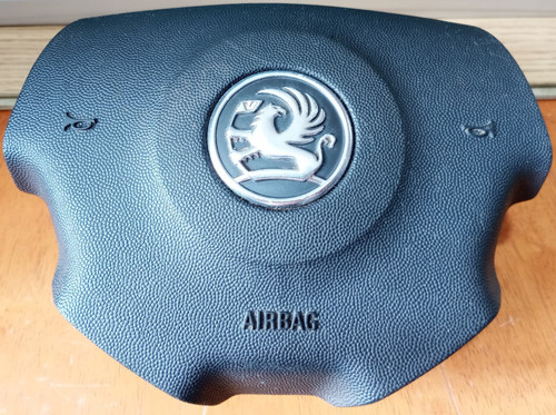 Used 2005 vectra - -,