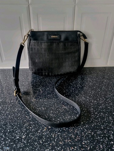 Dkny black logo - dkny~black,