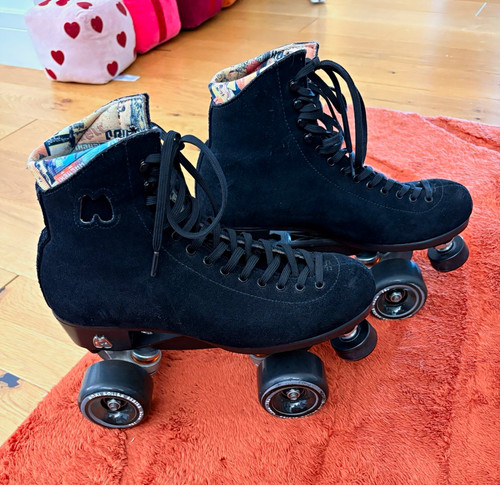 Moxi black suede quad roller - suede,