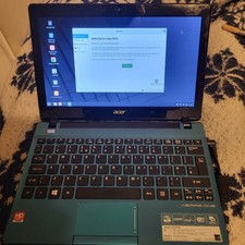 Acer Aspire One 725 Netbook , 11.6" Linux Mint 22.2 "Zara", 4GB RAM , 320GB
