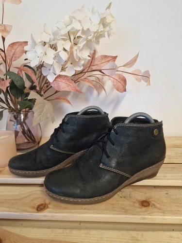 Women clarks softwear black - women's,