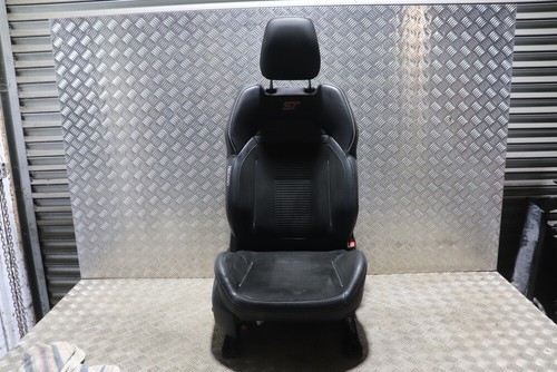 Ford focus front driver - st,
