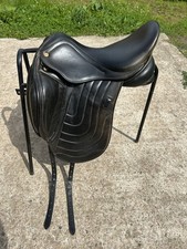 Comfort Elite Cadence Monoflap Dressage Saddle 17 Inch Adjustable