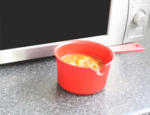 Red microwave saucepan lid - red,