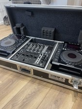 Pioneer CDJ 900 Including DJM700 Mixer & Flight Case Excellent Condition