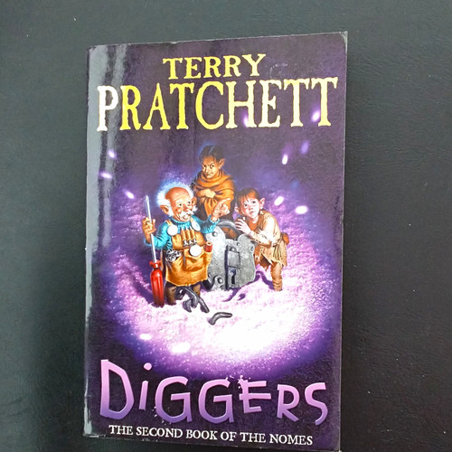 Terry pratchett diggers the - terry,