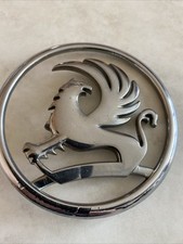 USED VAUXHALL  GRIFFIN LOGO CHROME CAR BADGE 7120819 24 439 398