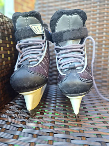 Bauer youth ice hockey skates - youth,