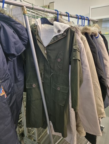 Job lot 200 - , coats/jackets