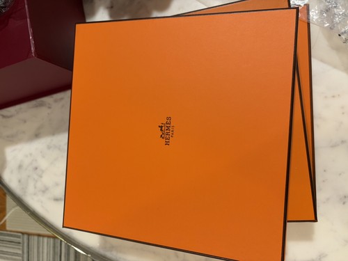 Authentic hermes empty scarf - hermes,