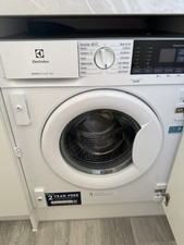 Electrolux E772F402BI Washing