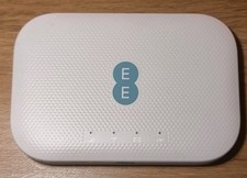EE Mini Halo Hub Mobile WiFi