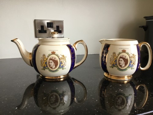Ringtons tea queen elizabeth - ringtons,