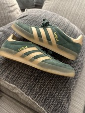 adidas Gazelle Size 7