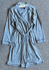 Grey long sleeved Dressing