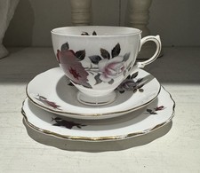 Vintage Bone China Colclough Amoretta 7906 Tea Cup, Saucer & Side Plate Trio