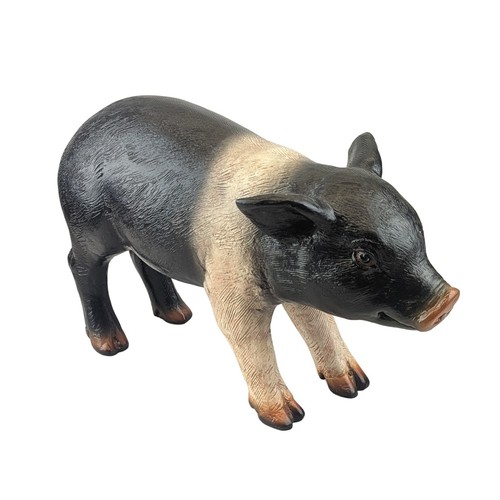 Piglet saddle back sculpture - saddle,