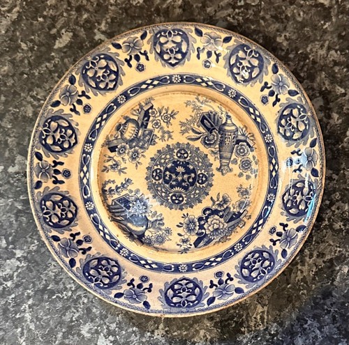 Fine old spode trophies - old, 'trophies