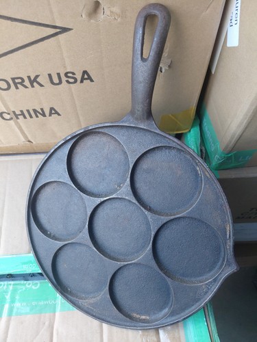 Vintage unbranded cast iron - unbranded,