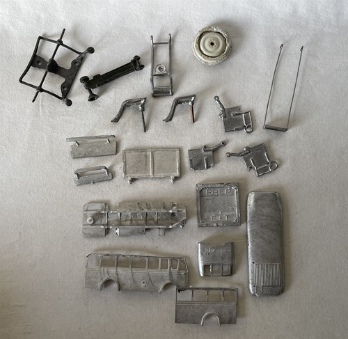 Vintage unpainted lead - 19,